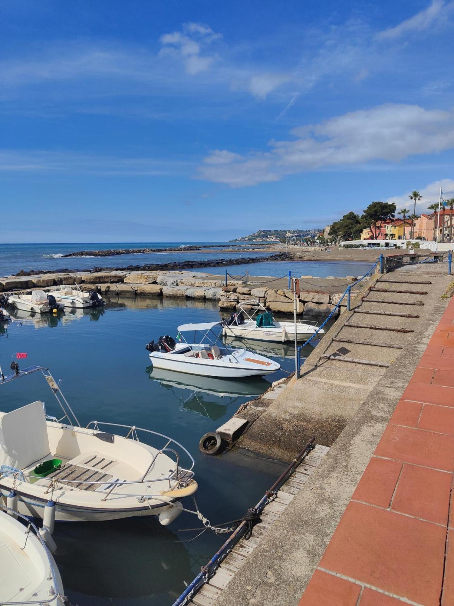 Riva Vacanze Riva Ligure Exterior foto